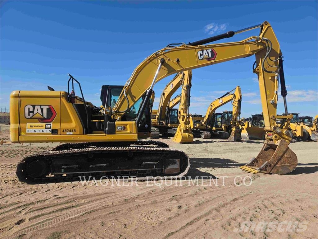 CAT 32307 Pelle sur chenilles