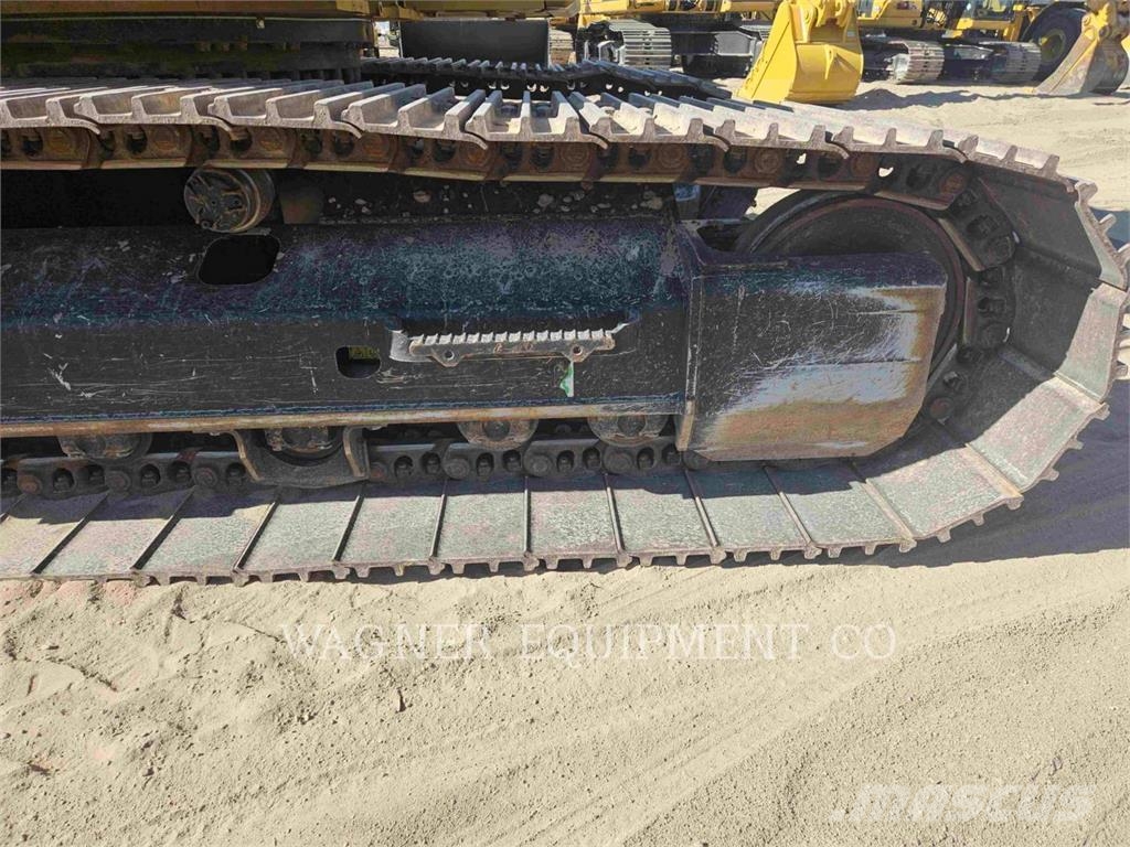 CAT 32307 Pelle sur chenilles
