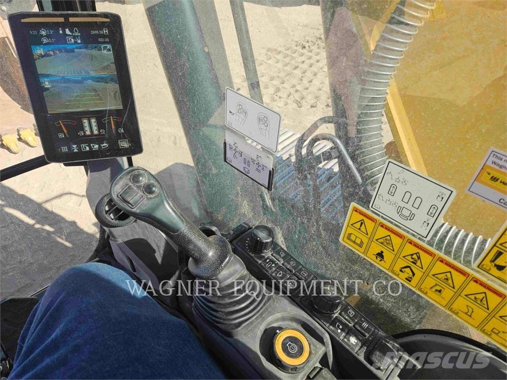 CAT 32307 Pelle sur chenilles