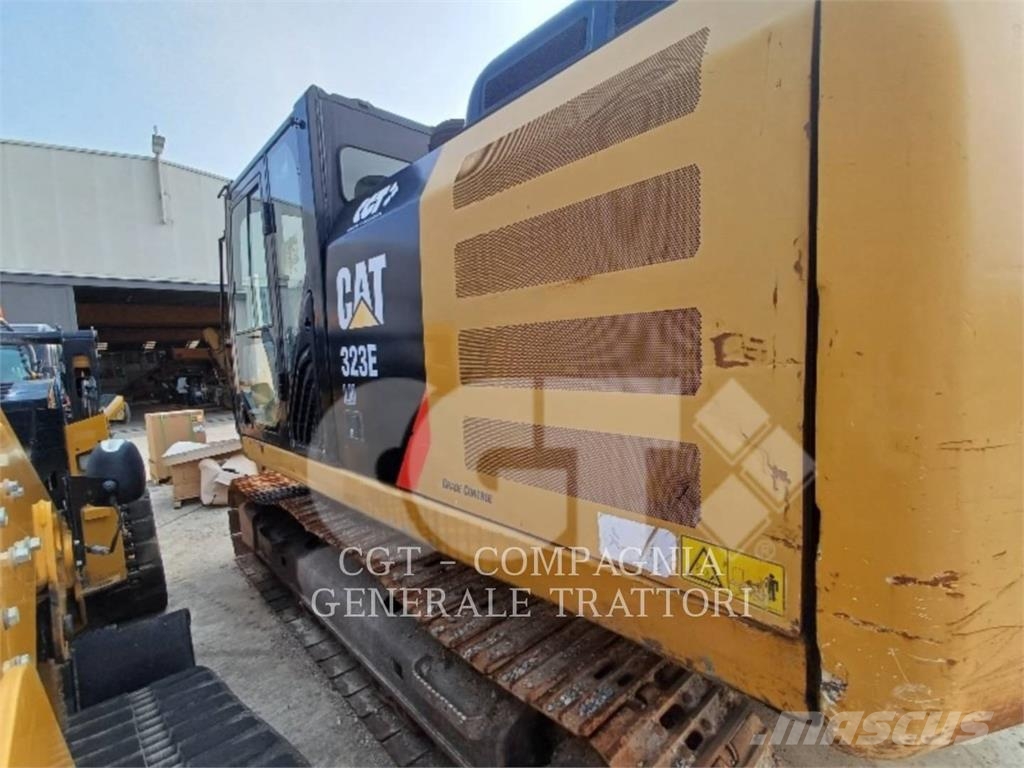 CAT 323E Escavatori cingolati