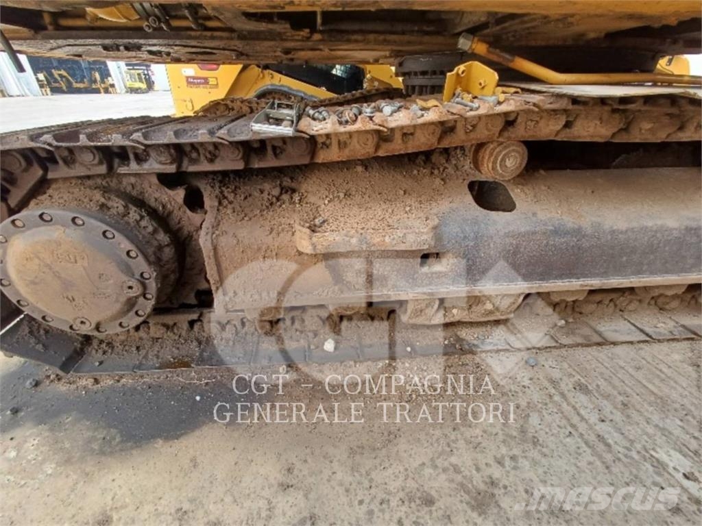 CAT 323E Escavatori cingolati