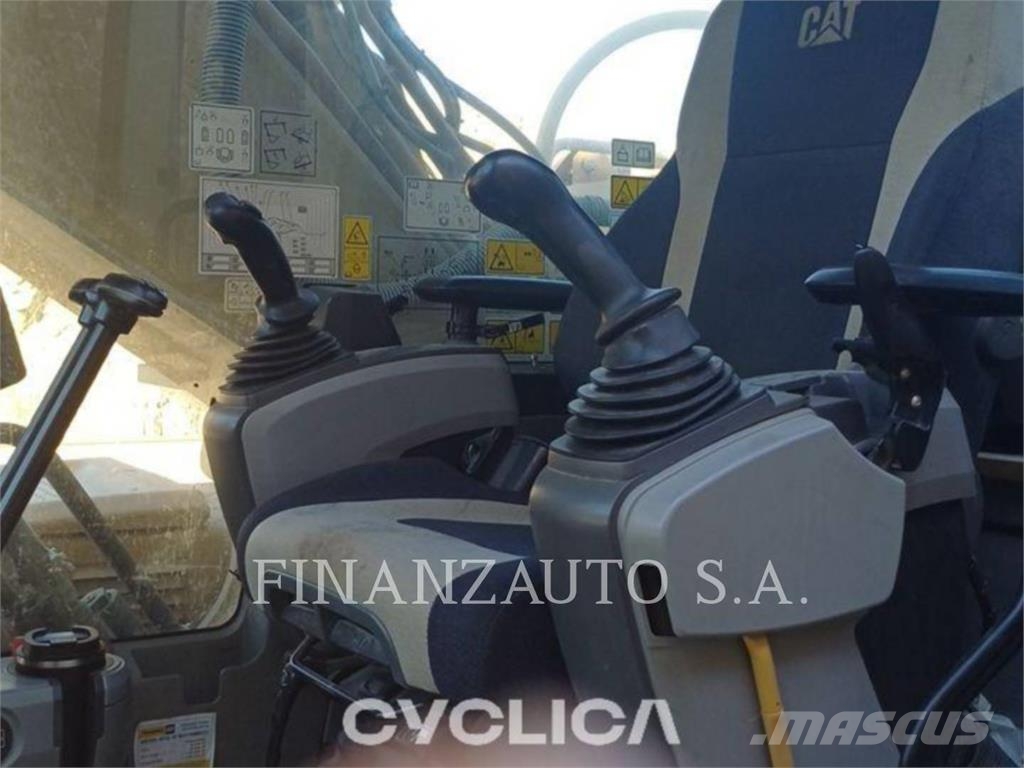 CAT 323F Kāpurķēžu ekskavatori