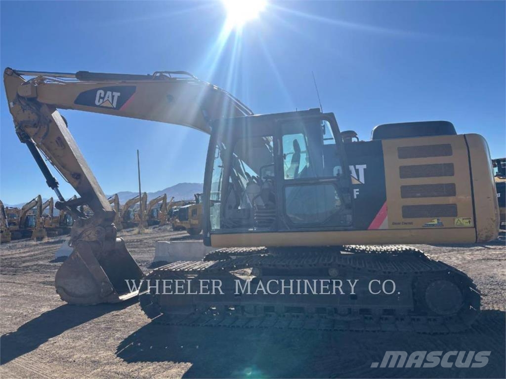 CAT 323F L CF Lánctalpas kotrók