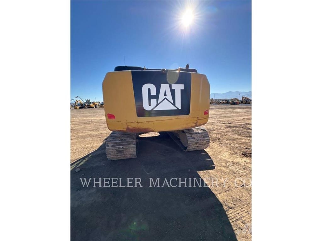 CAT 323F L CF Pelle sur chenilles