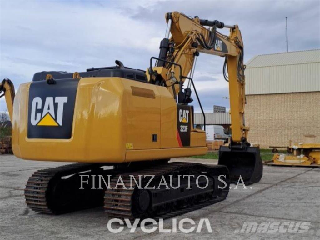 CAT 323F SA Roomikekskavaatorid