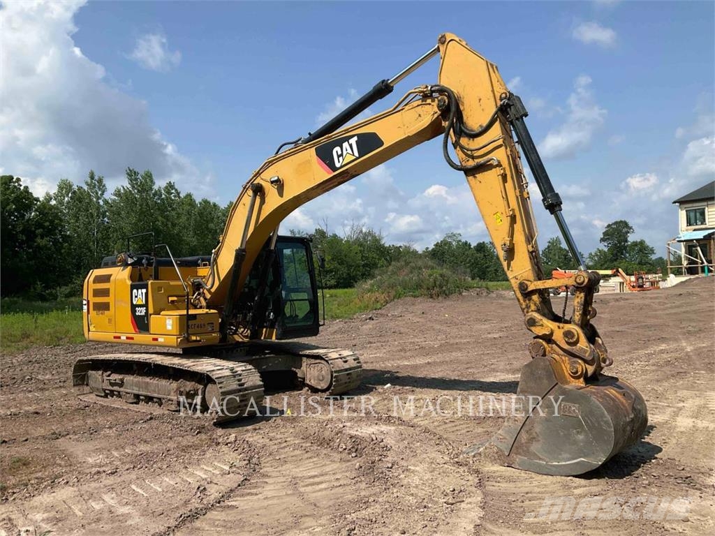 CAT 323FL Q Raupenbagger
