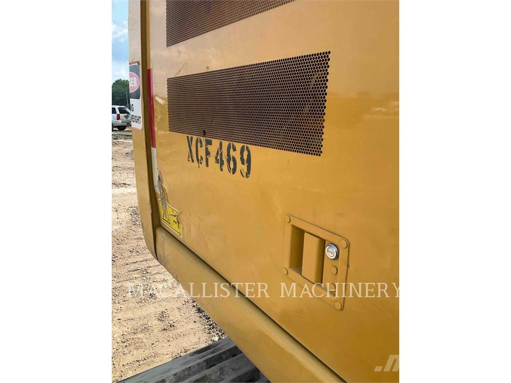 CAT 323FL Q Raupenbagger