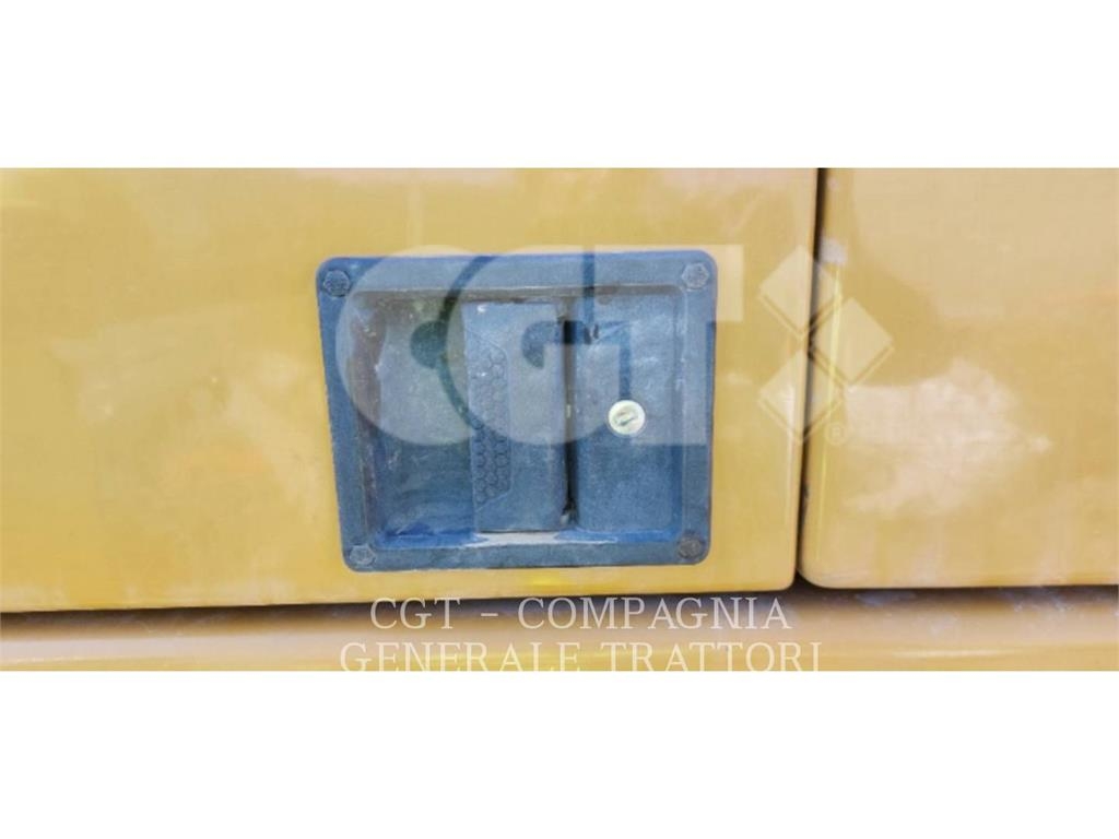 CAT 323LN Lánctalpas kotrók