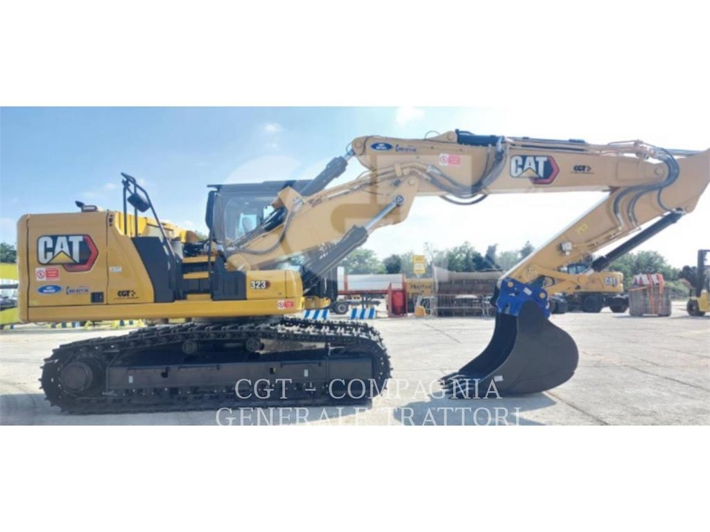 CAT 323SA Paletli ekskavatörler