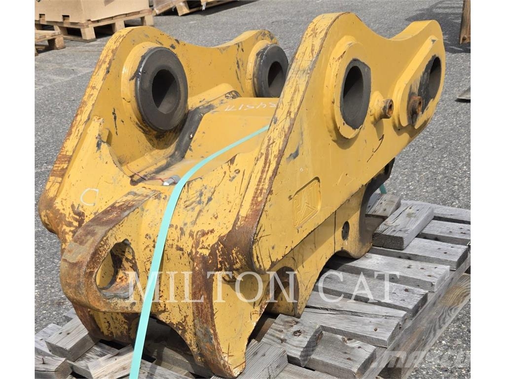 CAT 324-335 COUPLER, CB TO DB LINKAGE Conectores rápidos