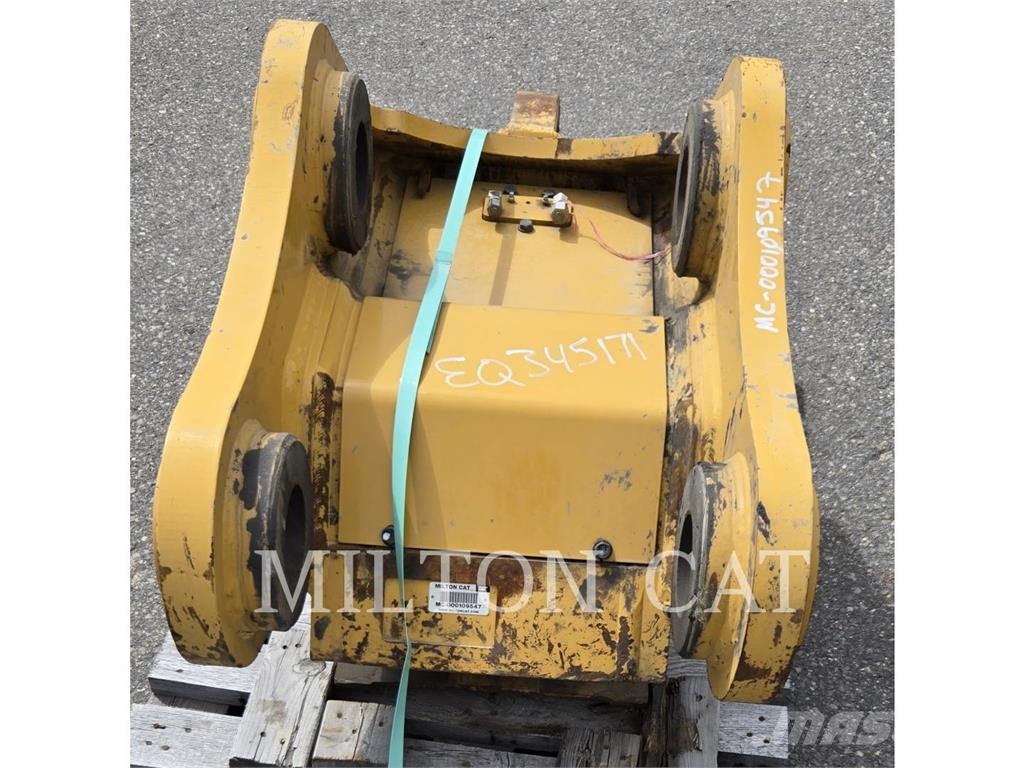CAT 324-335 COUPLER, CB TO DB LINKAGE Conectores rápidos