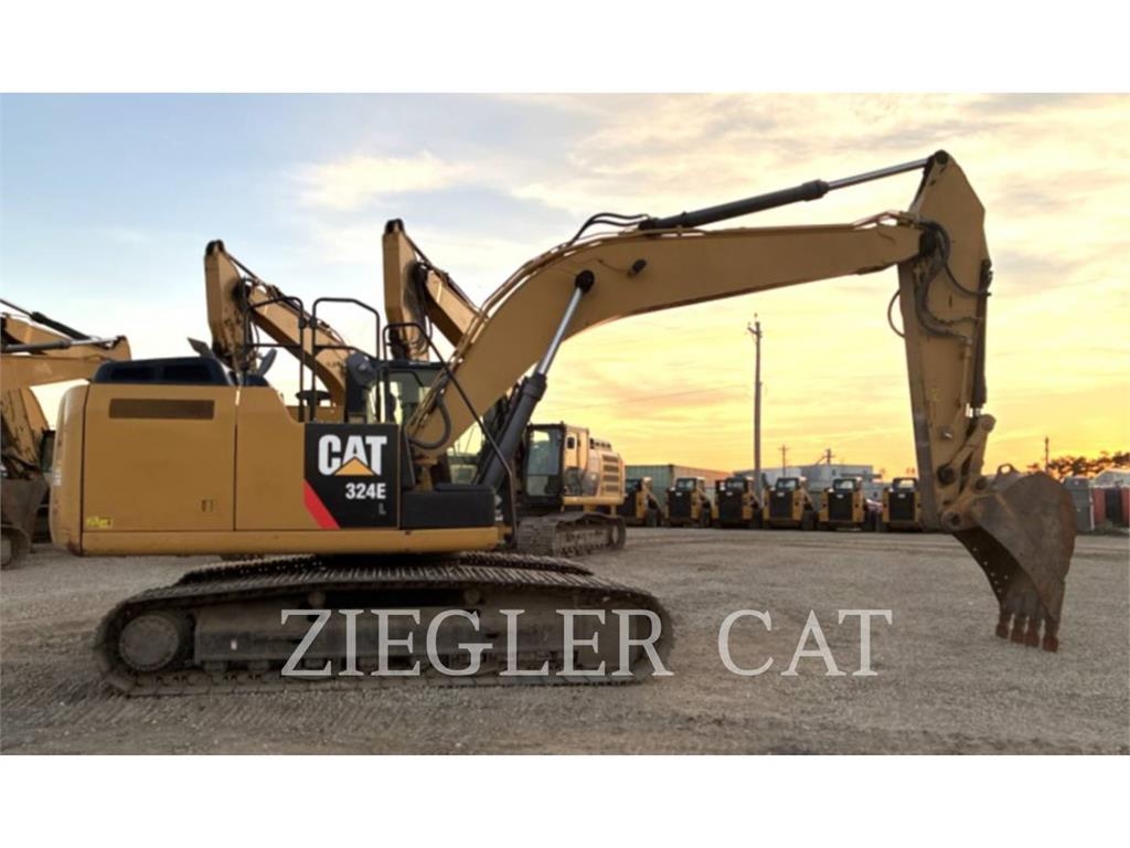 CAT 324E Bagri goseničarji