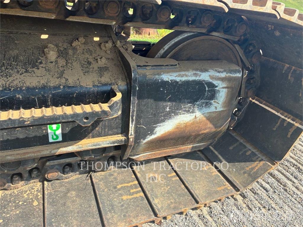 CAT 325 Gravemaskiner på larvebånd