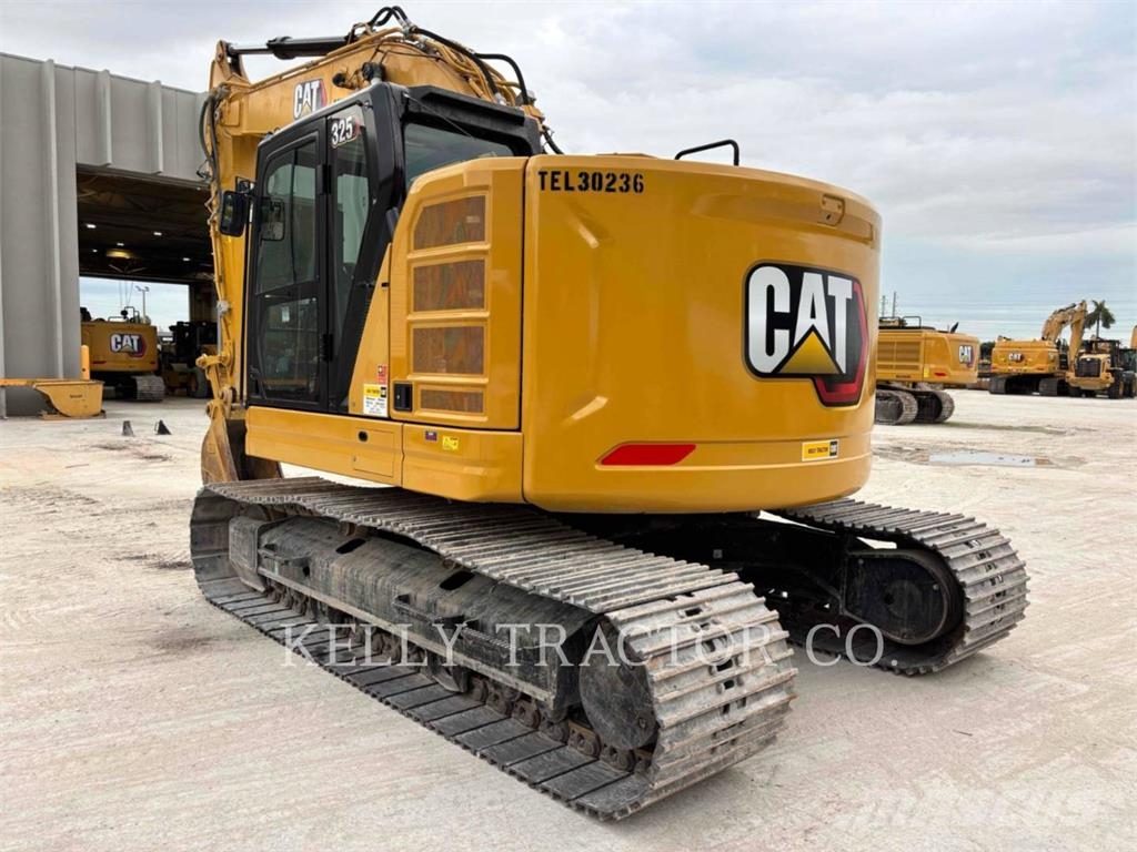 CAT 325 Lánctalpas kotrók