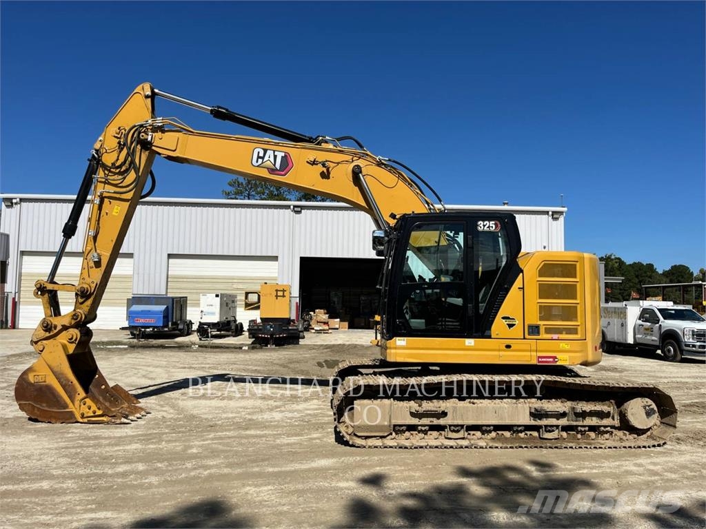 CAT 325 Gravemaskiner på larvebånd