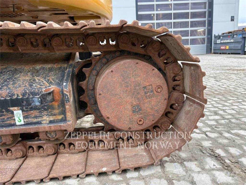 CAT 325-07 Pásová rýpadla
