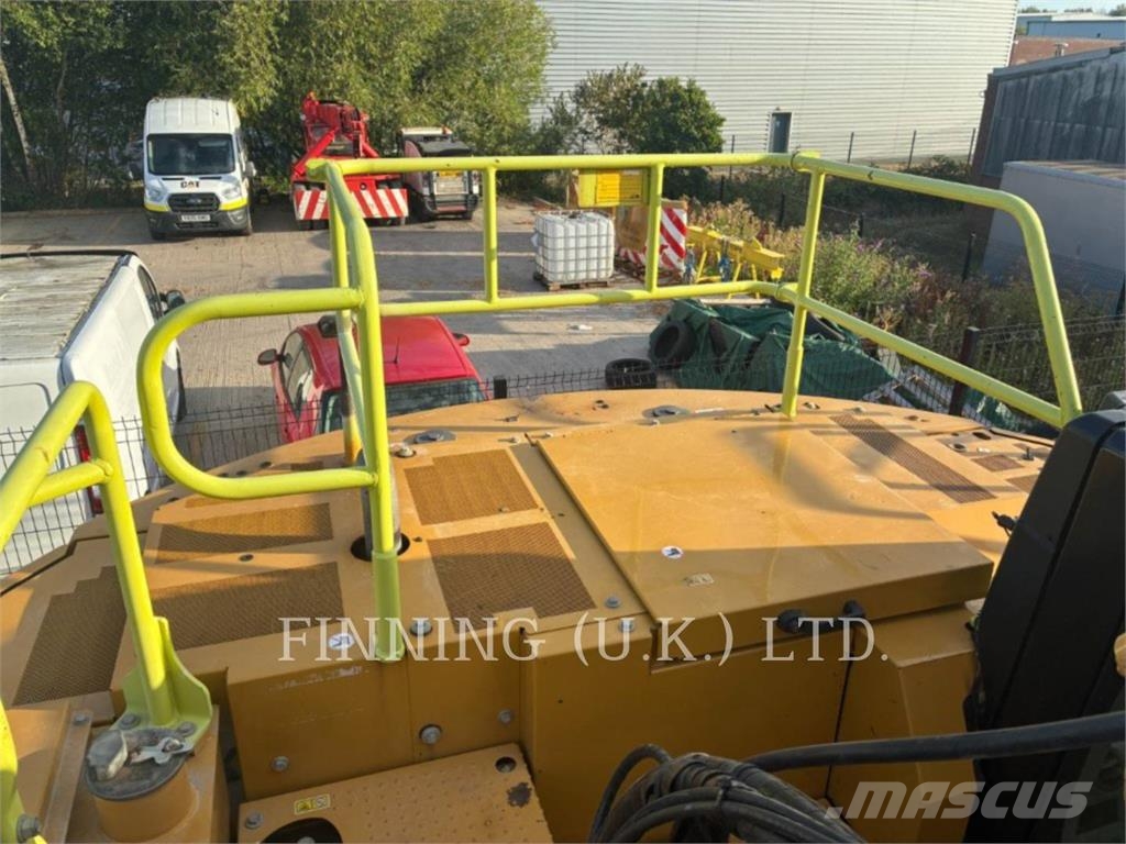 CAT 325 2D Bageri gusjeničari