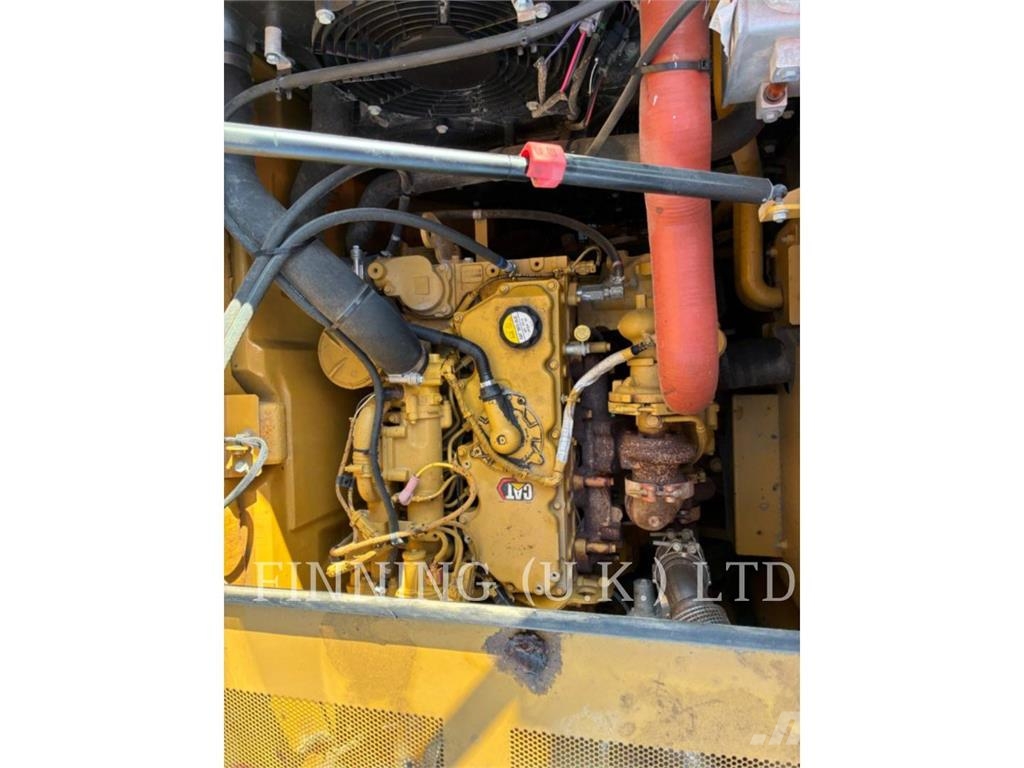 CAT 325 2D Bageri gusjeničari