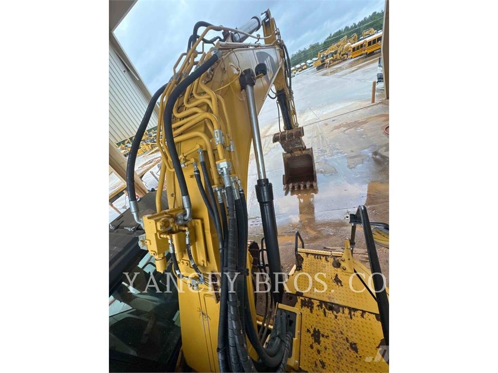 CAT 325 HTH Bageri guseničari