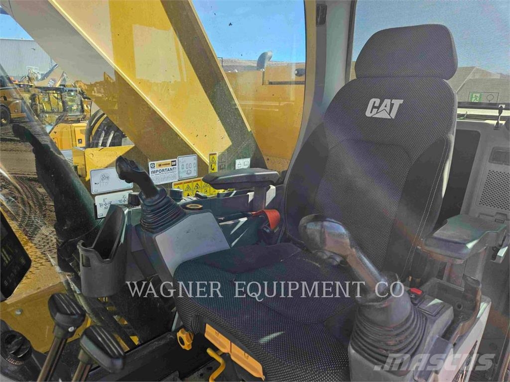 CAT 32507 Bagri goseničarji