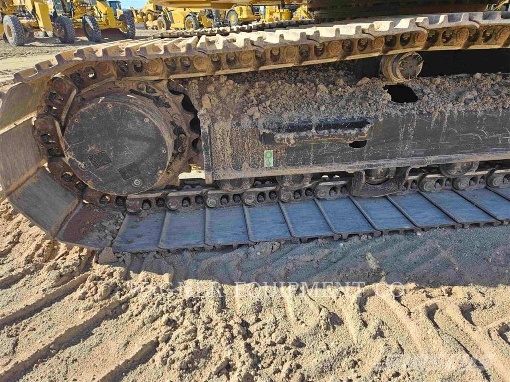 CAT 32507 Bagri goseničarji
