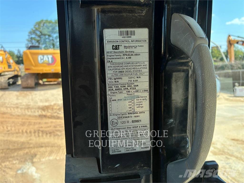 CAT 32507 Escavatori cingolati