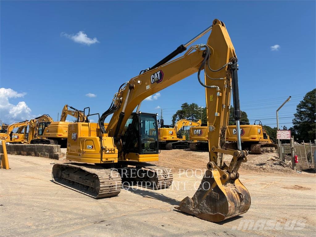 CAT 32507 Escavatori cingolati