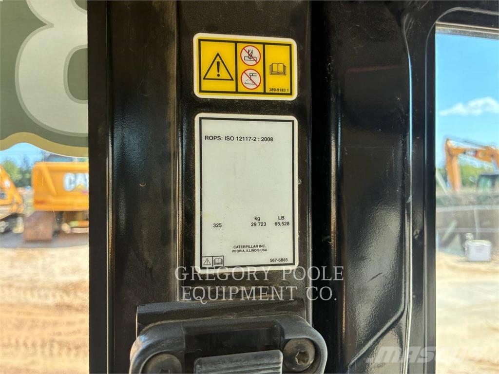 CAT 32507 Escavatori cingolati