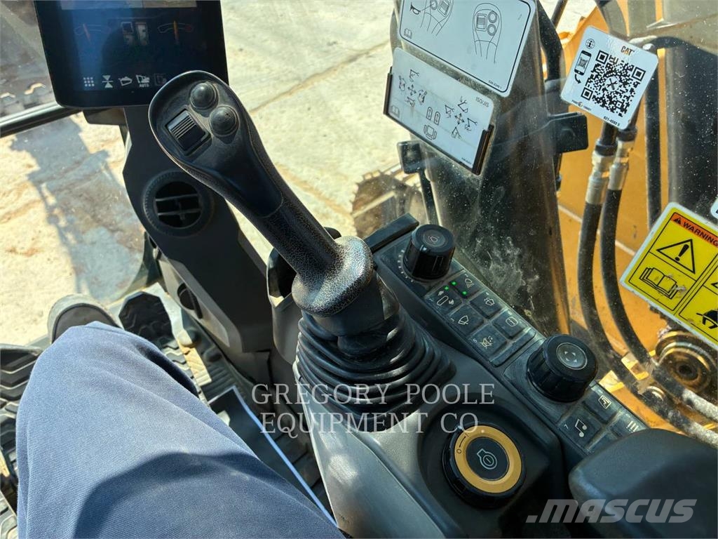 CAT 32507 Escavatori cingolati