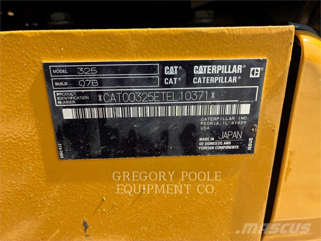 CAT 32507 Escavatori cingolati
