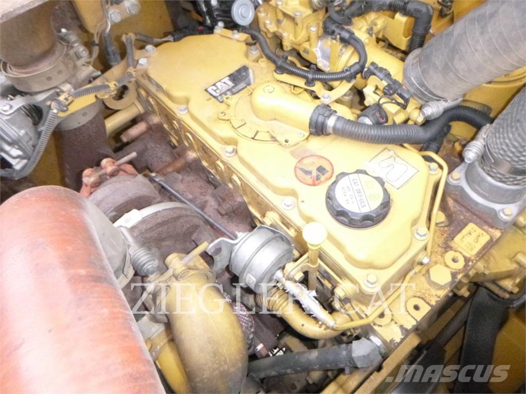 CAT 325F Bagri goseničarji
