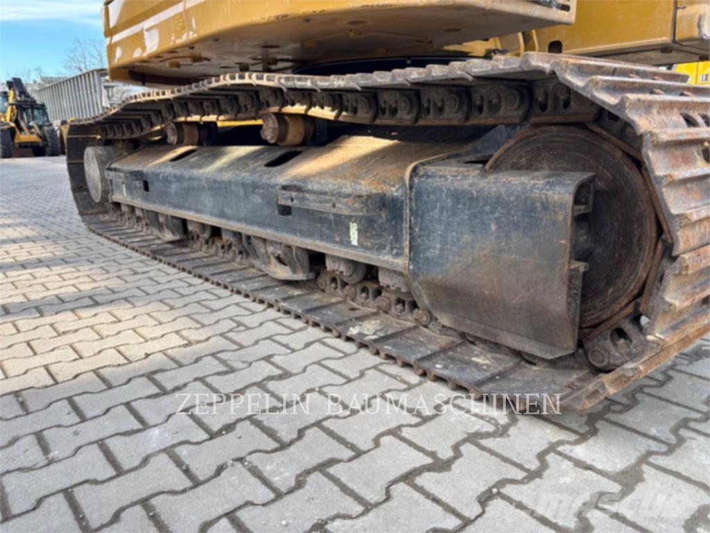 CAT 325FL Bagri goseničarji