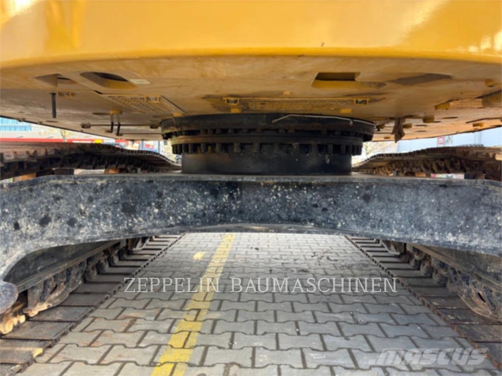 CAT 325FL Bagri goseničarji