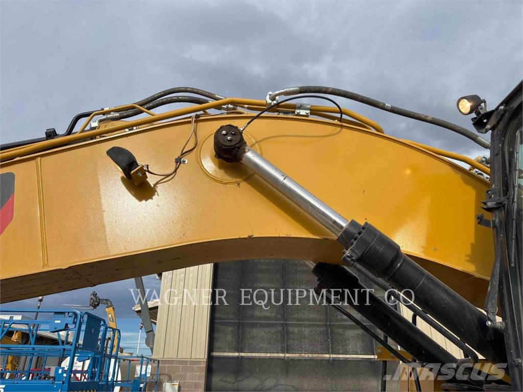 CAT 325FL Pelle sur chenilles