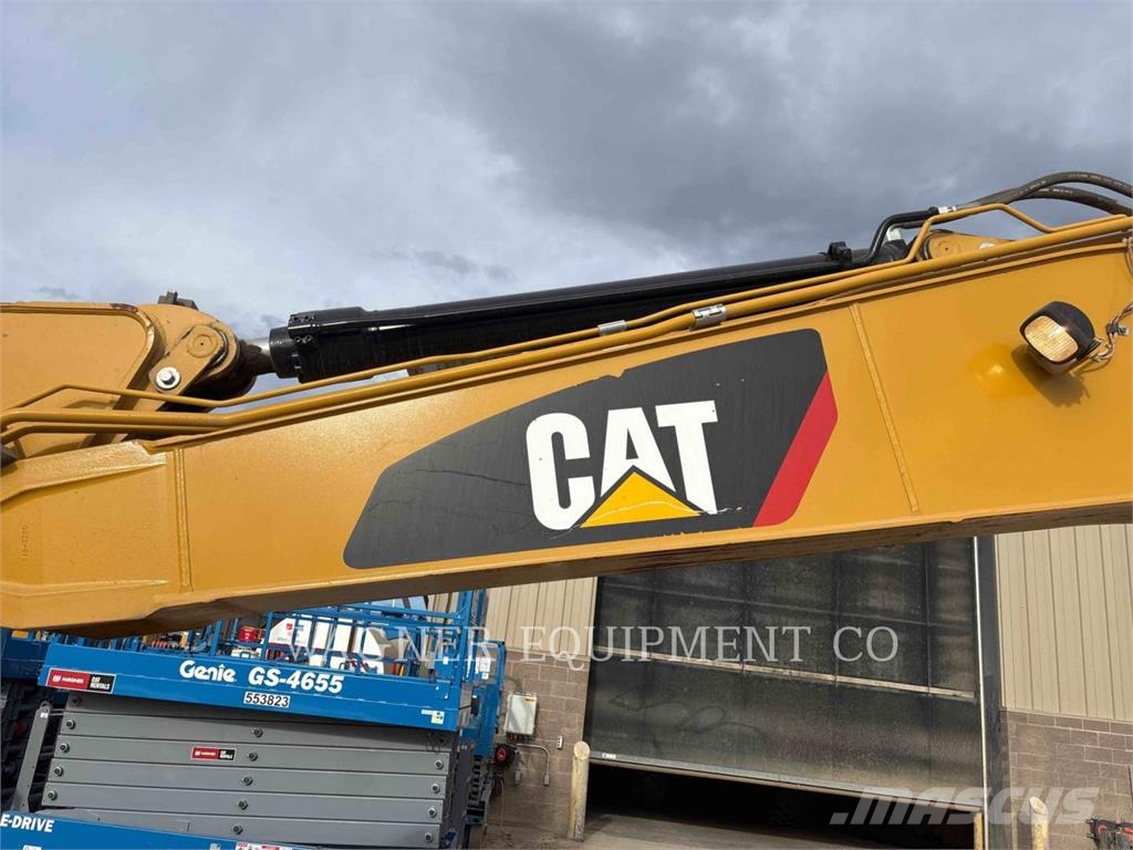 CAT 325FL Pelle sur chenilles