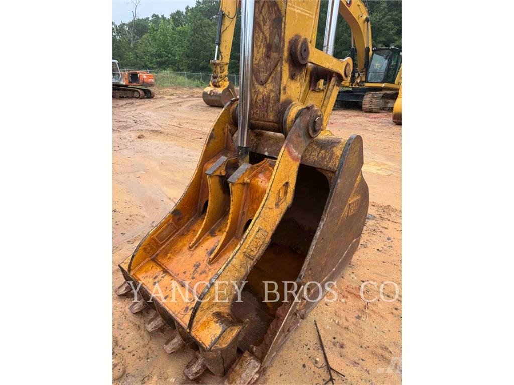 CAT 325FLCR Kāpurķēžu ekskavatori