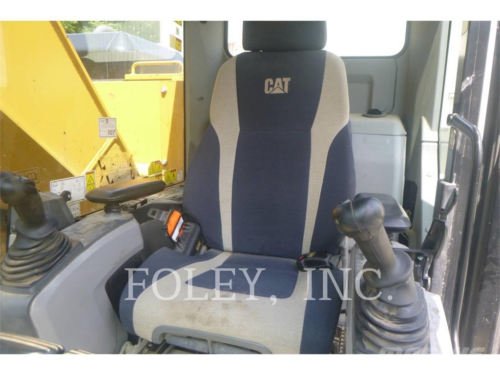 CAT 325FLCR Gravemaskiner på larvebånd