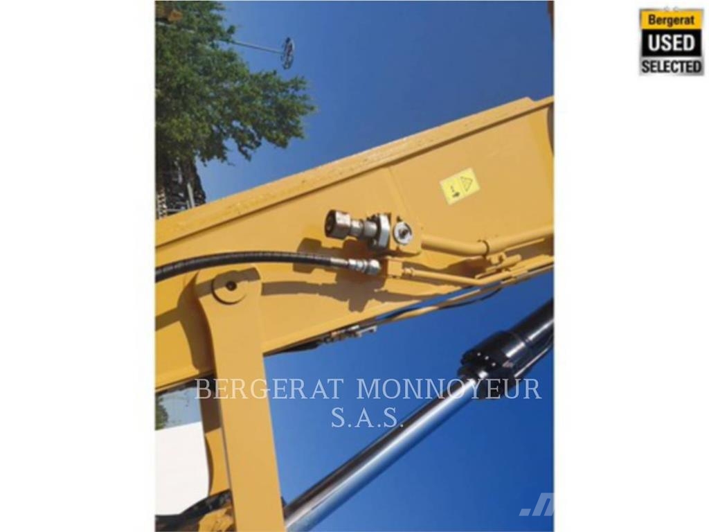 CAT 326 Excavadoras sobre orugas