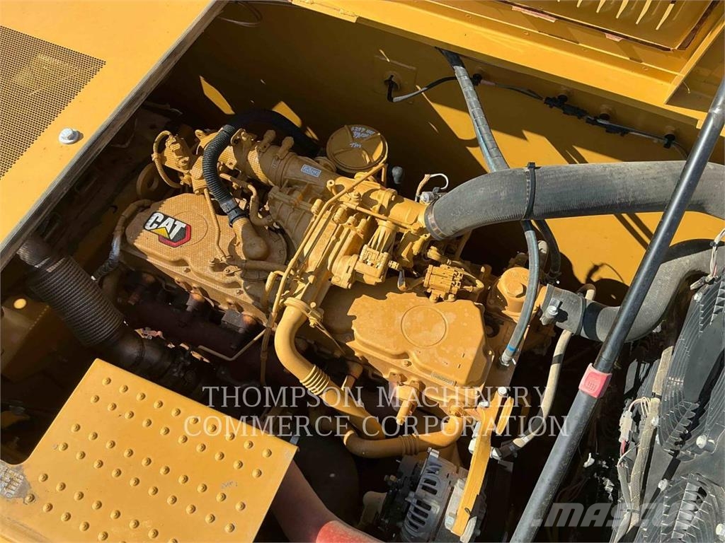 CAT 326 Bagri goseničarji