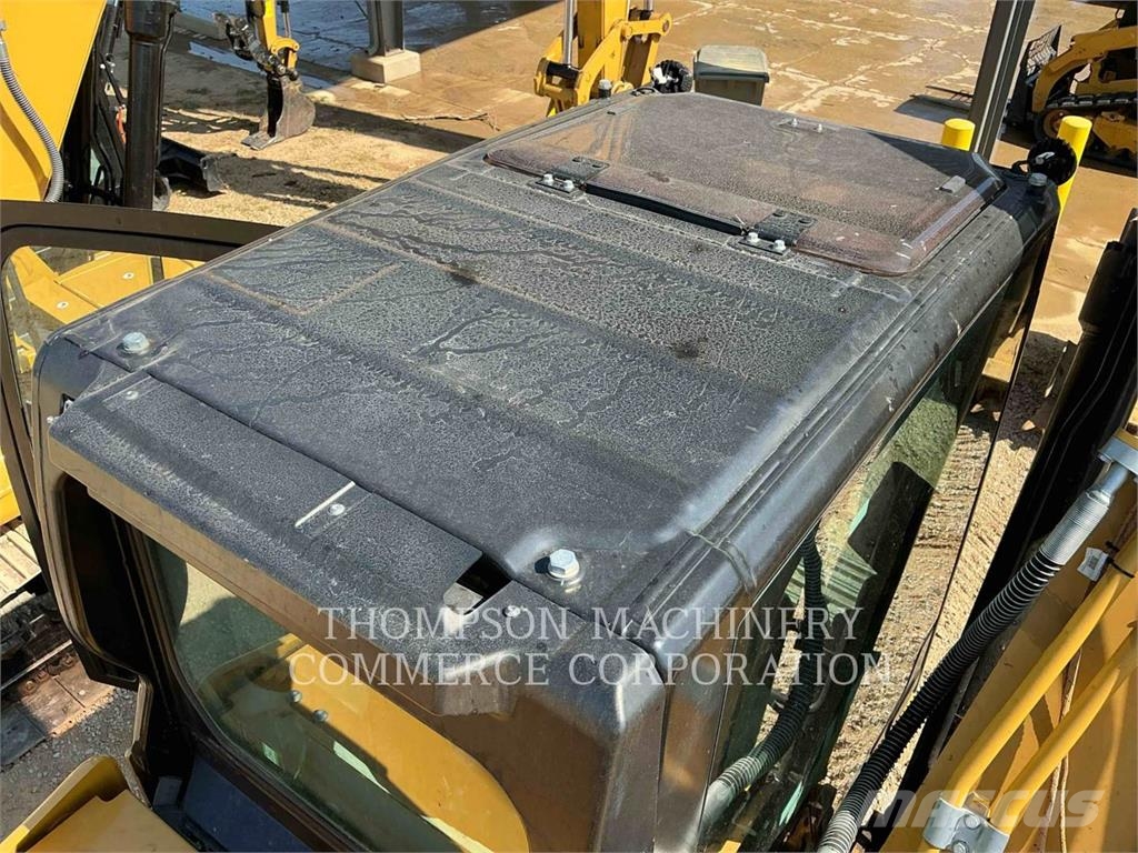 CAT 326 Bagri goseničarji