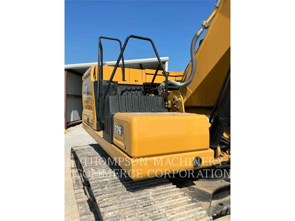 CAT 326 Bagri goseničarji