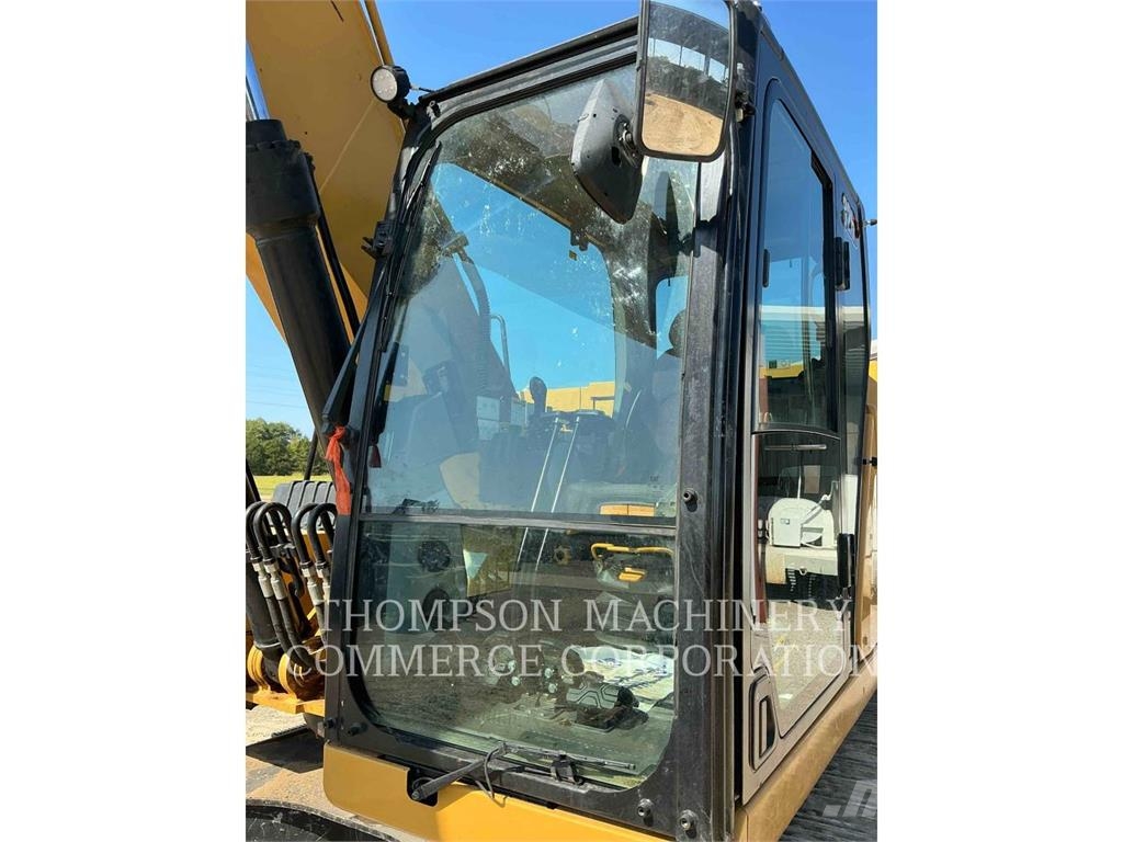 CAT 326 Bagri goseničarji