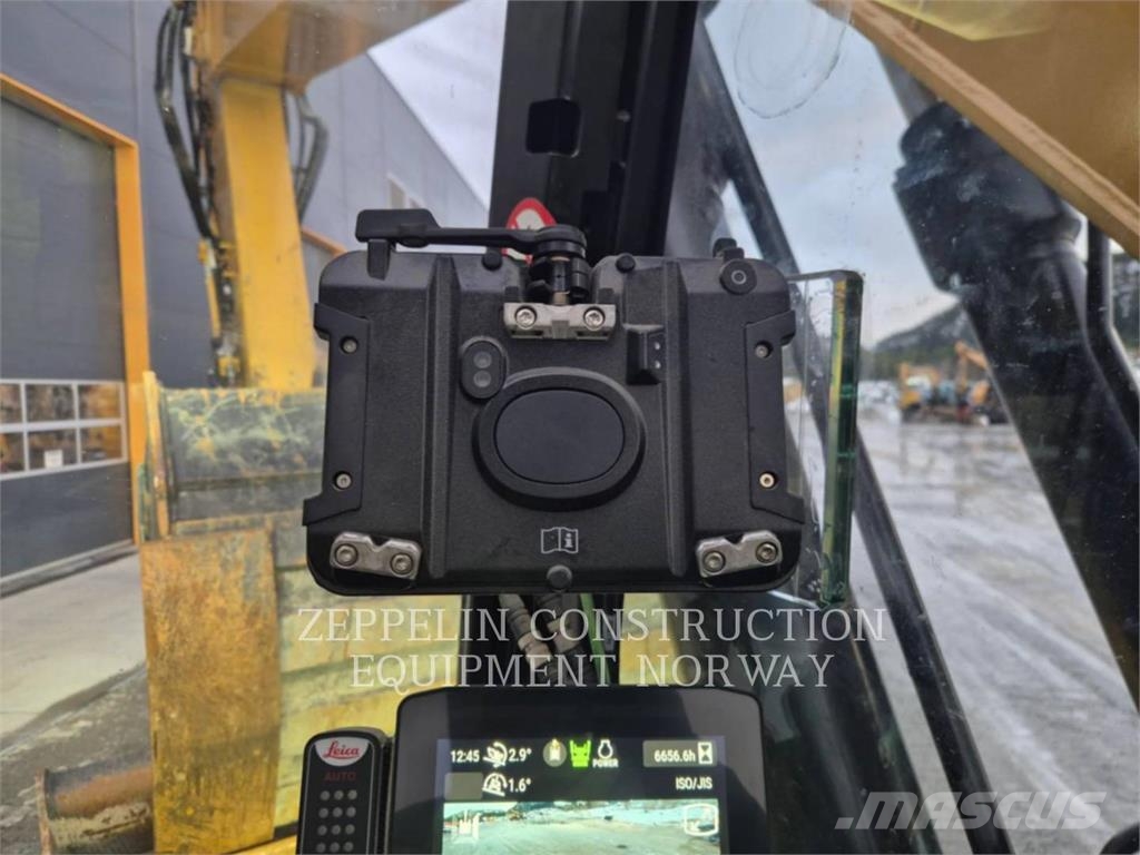 CAT 326-07 Escavadeiras de esteiras