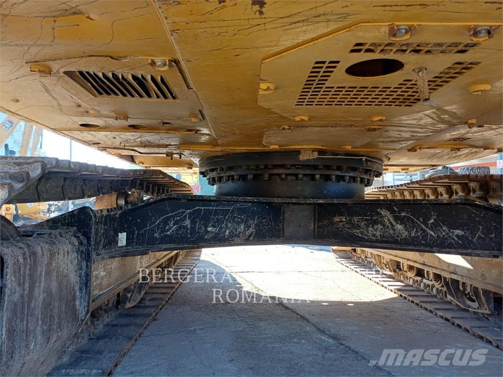 CAT 326-07 Bageri guseničari
