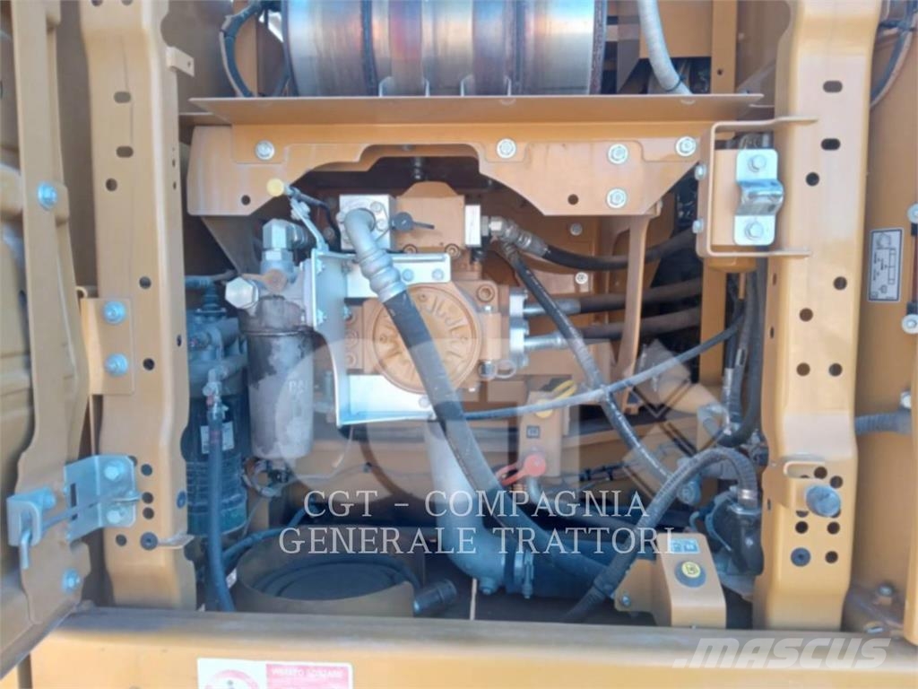 CAT 326 NG Гусеничные экскаваторы