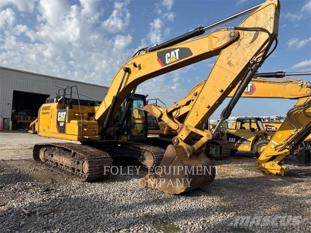 CAT 326F10 Rupsgraafmachines