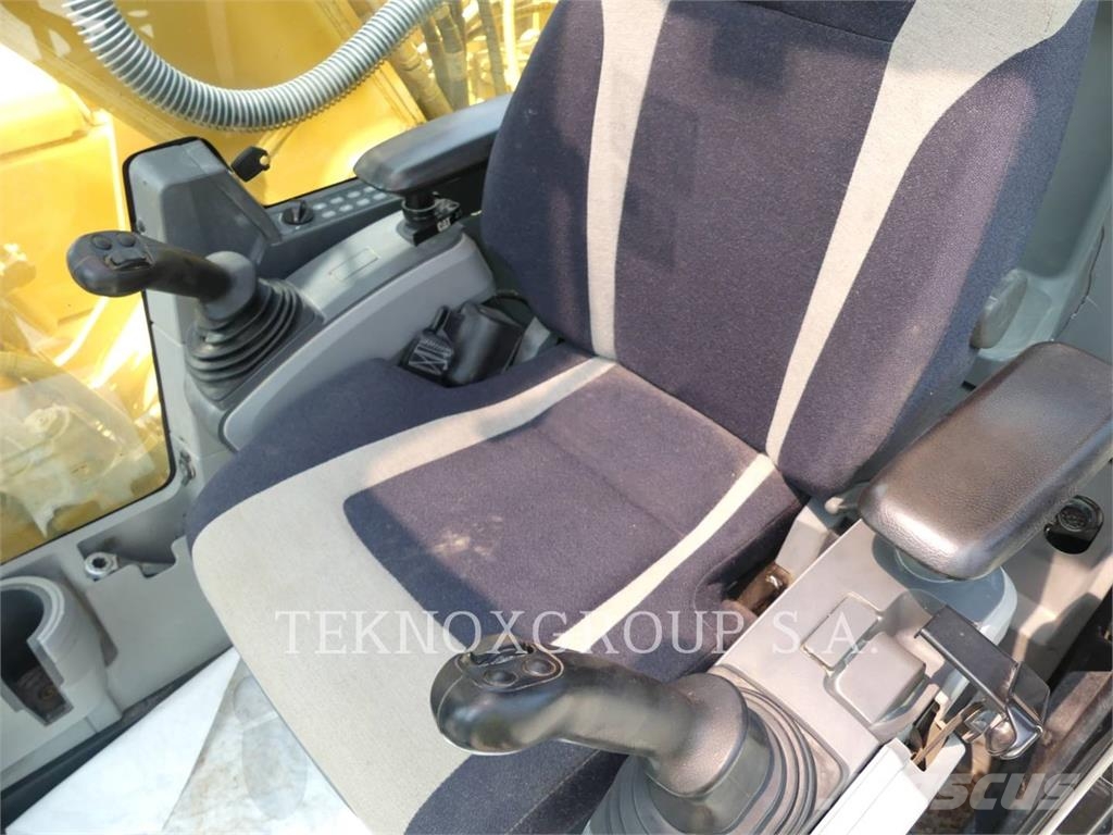 CAT 326FL Rupsgraafmachines