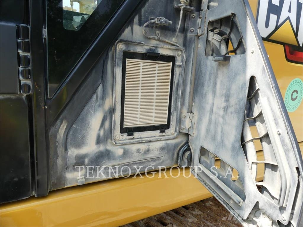 CAT 326FL Rupsgraafmachines