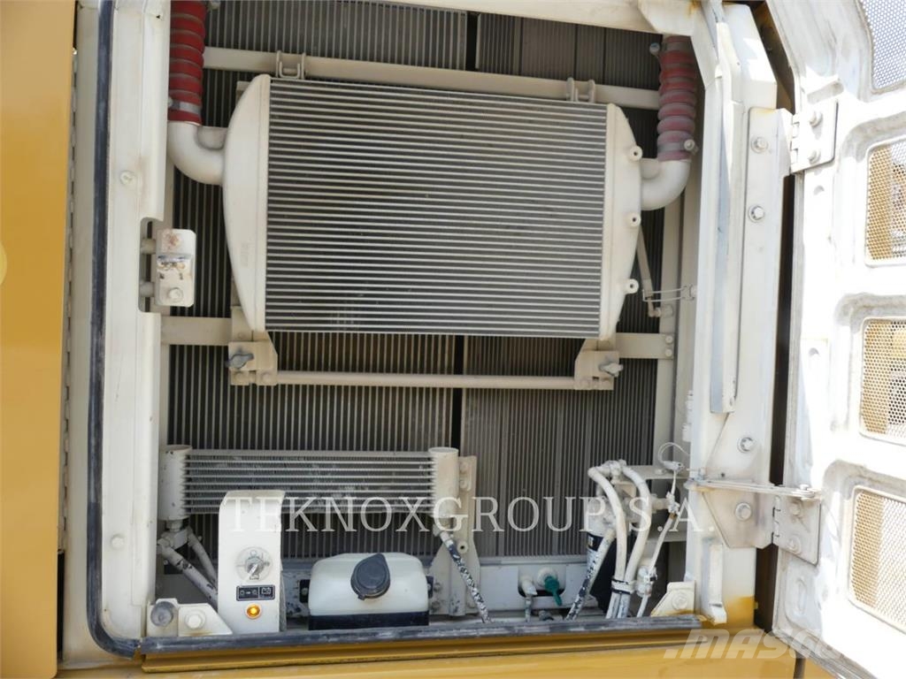 CAT 326FL Rupsgraafmachines