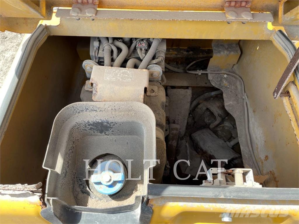 CAT 326FL Гусеничные экскаваторы